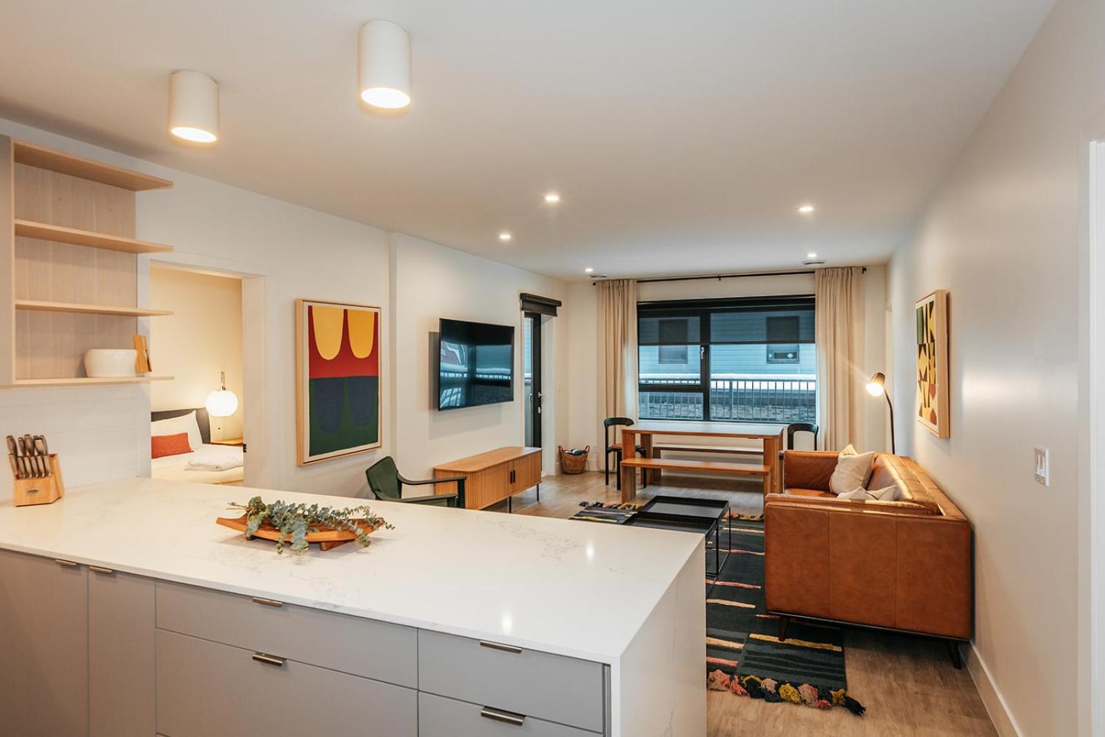 Tally Ho By Revelstoke Vacations Exterior foto